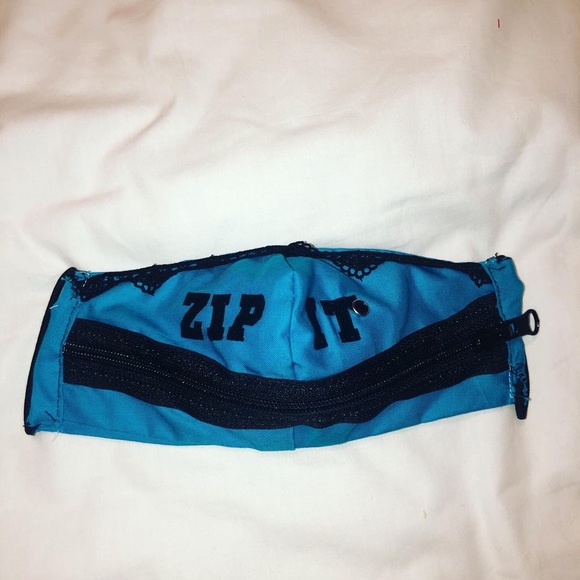 Aqua and black zip the lips face mask - Picture 3 of 3